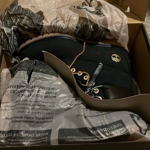 Never Worn Men’s Timberland Boots